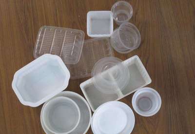 老吾老:錯(cuò)誤的使用塑料制品等于會(huì)吃中毒,快看你中幾條